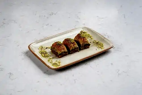 Classic Double Pistachio – 3pcs