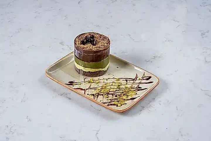 Dubai Tower Cake – Single
