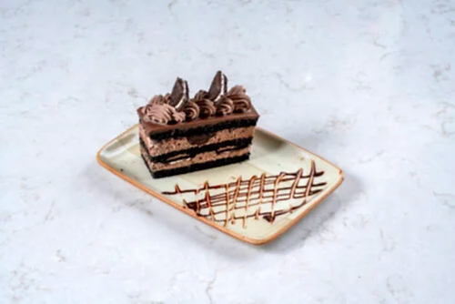 Oreo Maron Cake