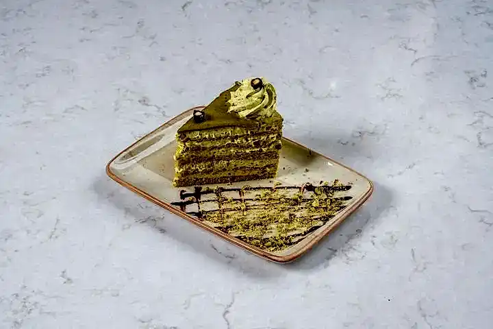Pistachio Slice Cake – Single